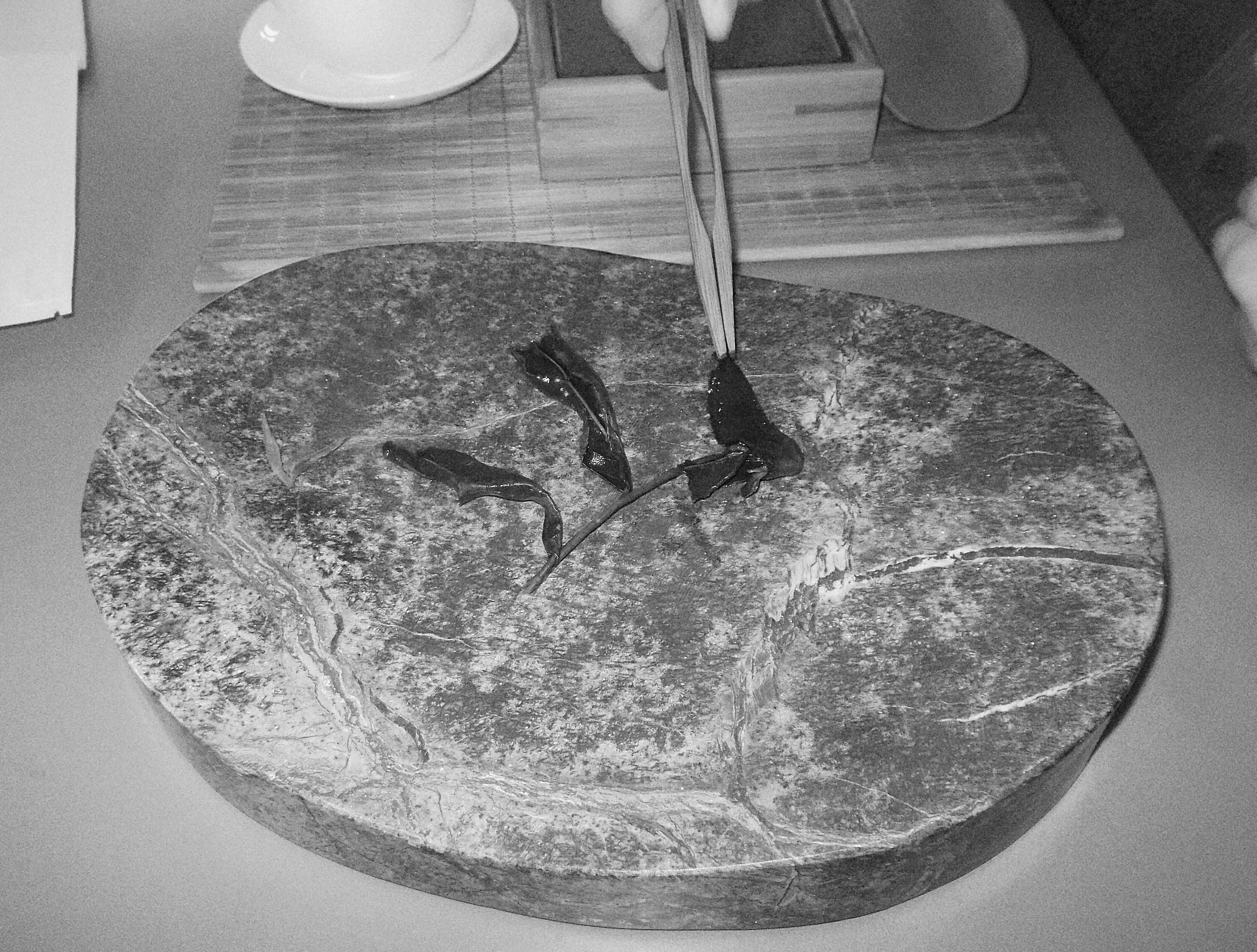 lishan green heart leaves on a tray